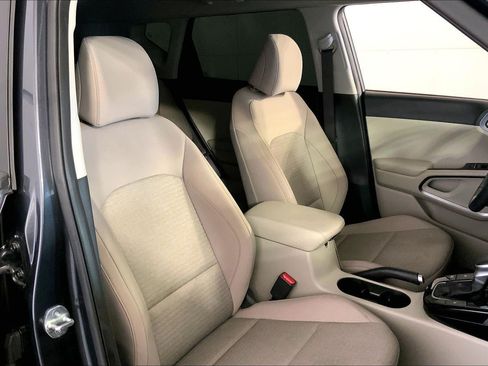 Certified 2023 Kia Soul EX FWD image 7
