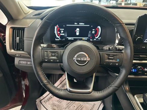 Used 2025 Nissan Pathfinder Platinum w/ Cargo Package FWD image 12