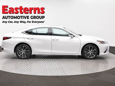 Used 2024 Lexus ES 250 w/ Premium Package AWD/4WD image 4