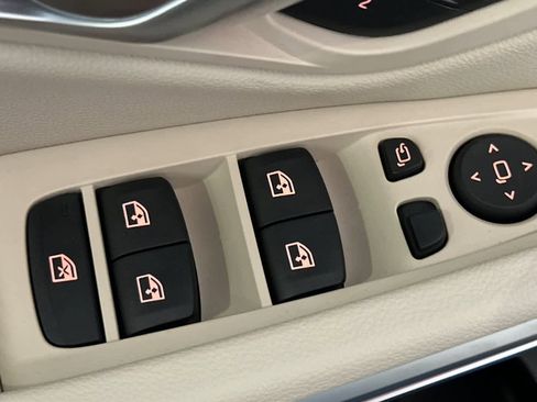 New 2026 BMW 330i xDrive Sedan w/ M Sport Package image 13