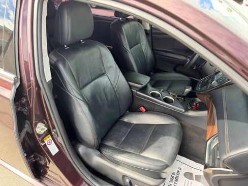 Used 2014 Toyota Avalon XLE FWD image 33