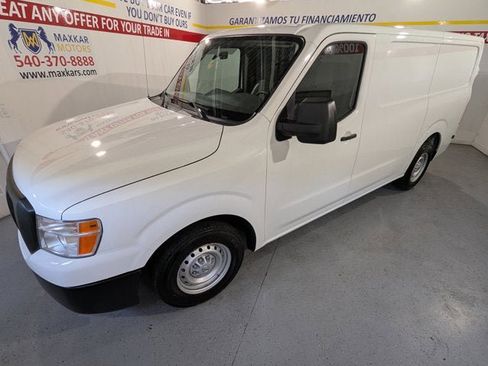 Used 2021 Nissan NV 2500 S image 3