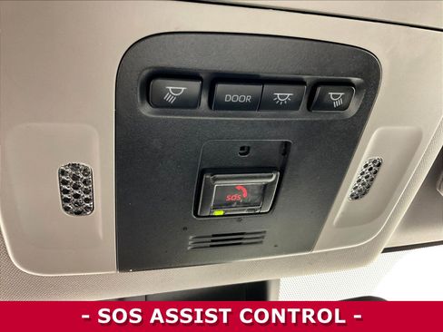 Used 2023 Toyota Camry XSE FWD image 39