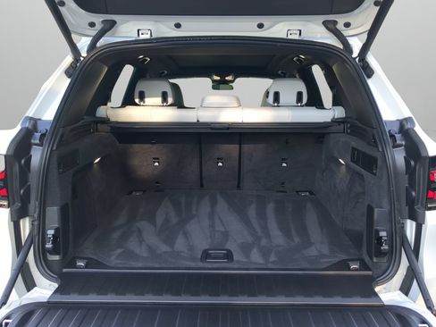 Used 2025 BMW X5 xDrive40i w/ Premium Package AWD/4WD image 46