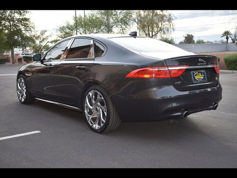Used 2016 Jaguar XF S image 6
