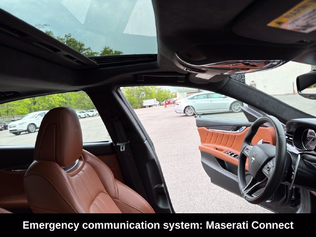 Used 2023 Maserati Quattroporte Modena Q4 AWD/4WD image 31
