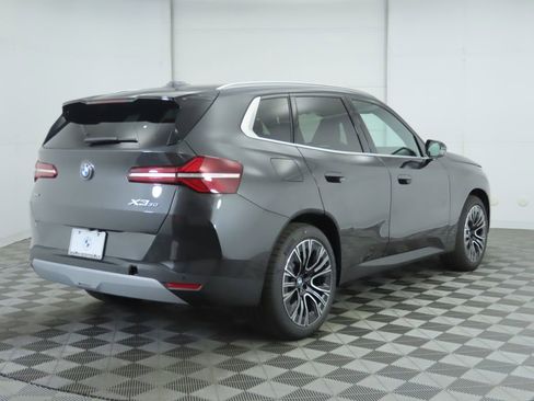 Used 2025 BMW X3 xDrive30i w/ Premium Package image 6