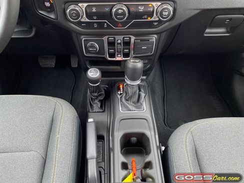 Certified 2025 Jeep Wrangler Unlimited Sport AWD/4WD image 13