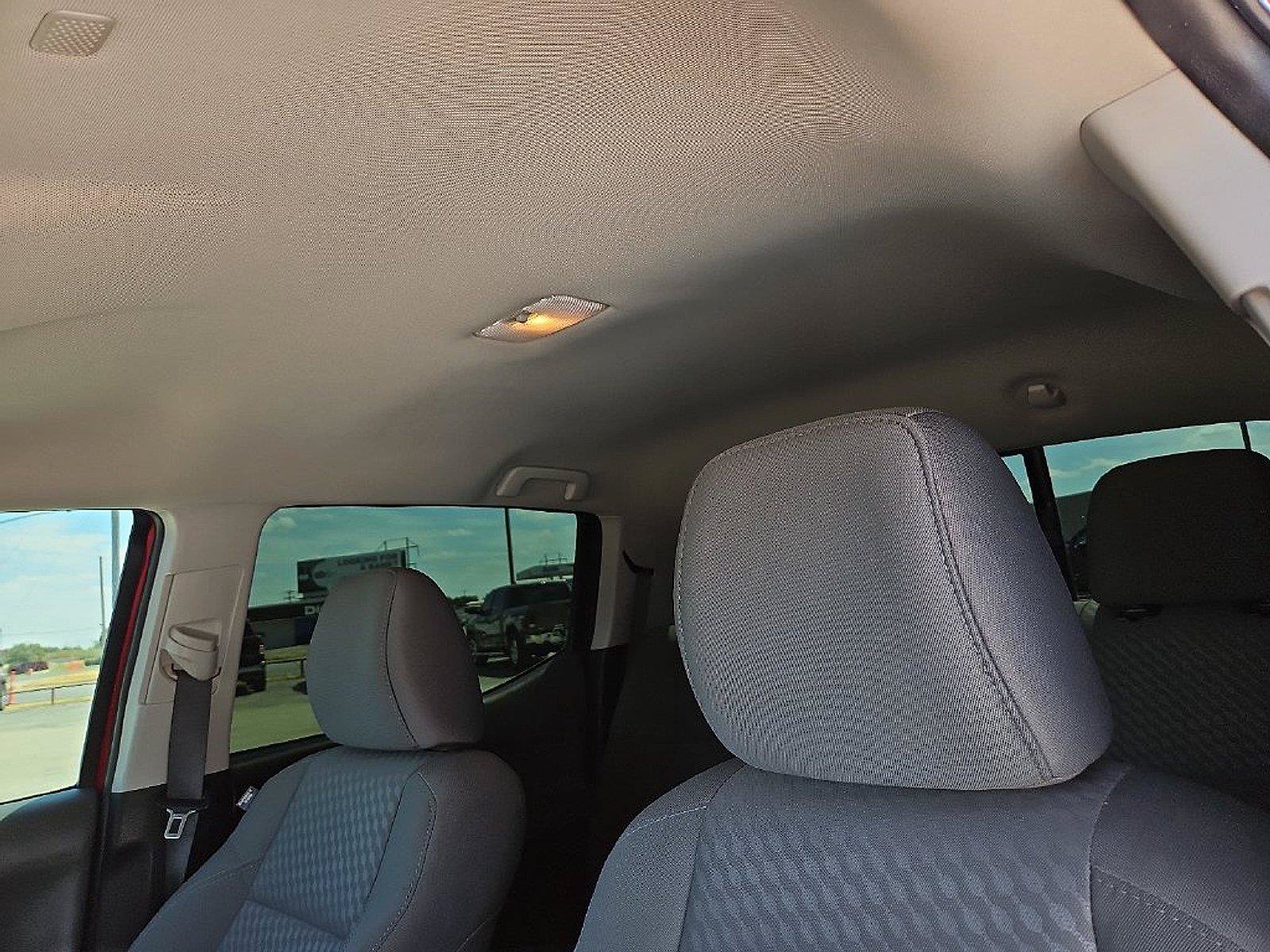 Used 2022 Toyota Tacoma SR AWD/4WD image 21