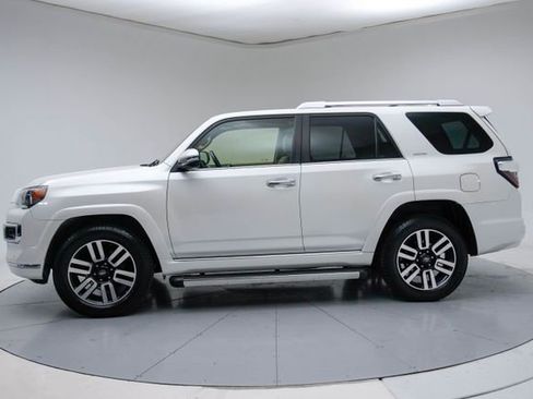Used 2017 Toyota 4Runner Limited AWD/4WD image 10