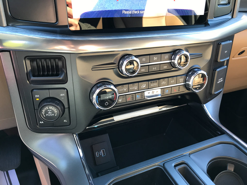 Used 2021 Ford F150 Lariat w/ Equipment Group 502A High AWD/4WD image 24