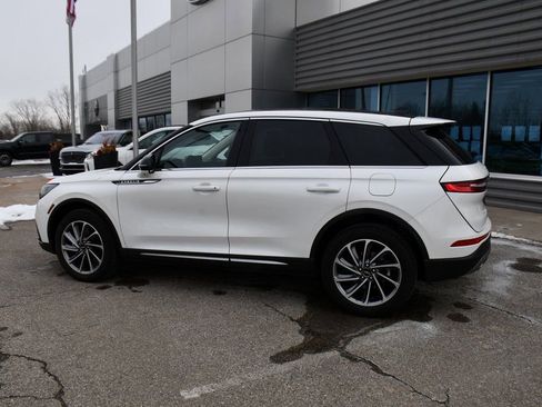 Used 2023 Lincoln Corsair AWD w/ Equipment Group 101A image 3