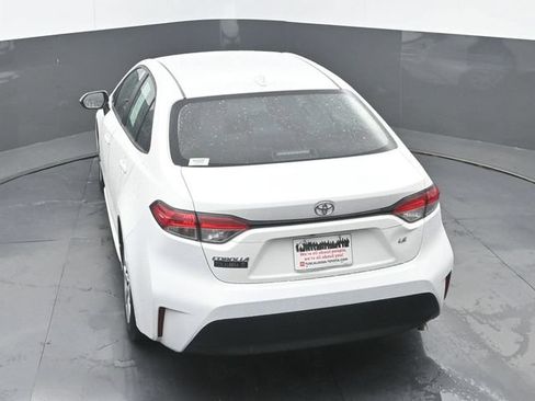 Used 2024 Toyota Corolla LE FWD image 28