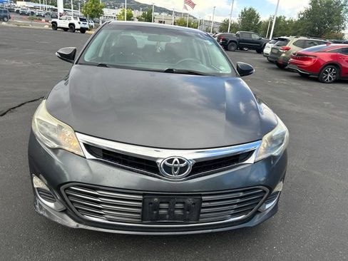 Used 2013 Toyota Avalon XLE FWD image 4