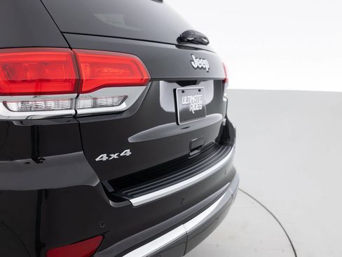 Used 2018 Jeep Grand Cherokee Summit AWD/4WD image 16