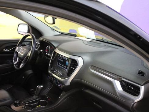 Used 2018 GMC Acadia SLT AWD/4WD image 12