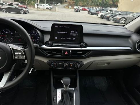 Used 2022 Kia Forte LXS image 16