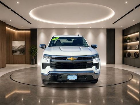 Used 2025 Chevrolet Silverado 1500 LT w/ Protection Package AWD/4WD image 2