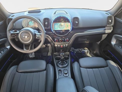 Used 2024 MINI Cooper Countryman S FWD image 9