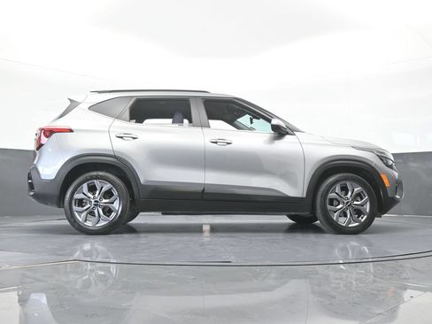 Used 2024 Kia Seltos S FWD image 57