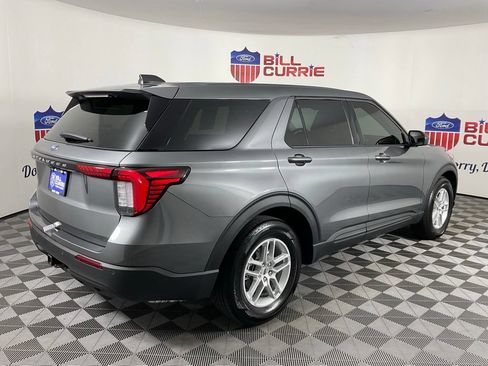 Certified 2026 Ford Explorer Active RWD image 3