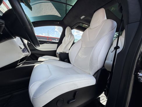 Used 2019 Tesla Model X 100D image 11