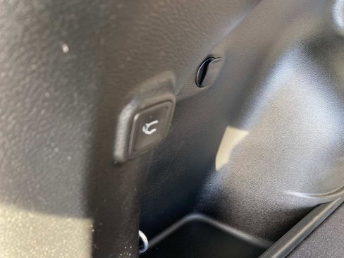 Certified 2022 Jeep Cherokee Limited image 6