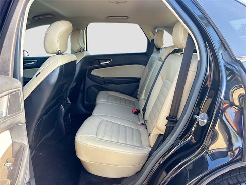 Used 2016 Ford Edge SEL w/ Equipment Group 201A FWD image 25