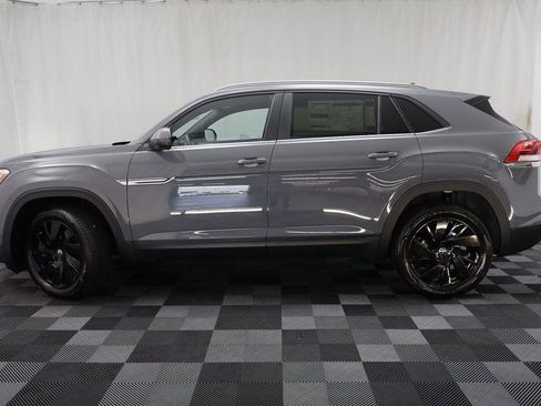 New 2026 Volkswagen Atlas Cross Sport SE image 4