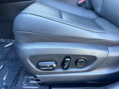 Certified 2025 Lexus UX 300h FWD w/ Accessory Package (Z2) image 13