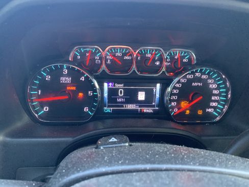 Used 2017 GMC Sierra 1500 SLE w/ SLE Value Package image 3