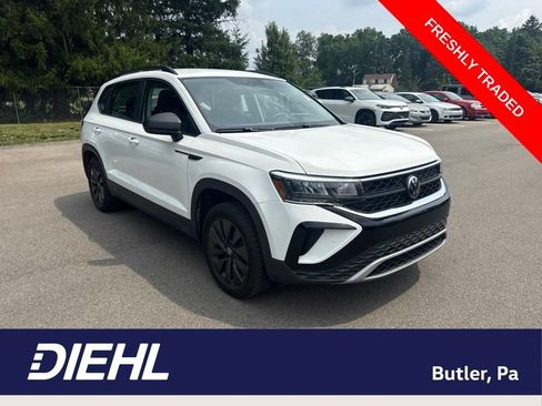 Used 2023 Volkswagen Taos S FWD image 1