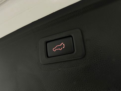 Used 2019 Subaru Outback 2.5i Limited image 38