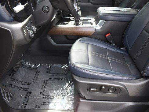 Used 2022 Chevrolet Silverado 1500 High Country image 15