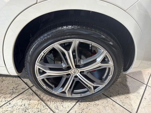 Used 2022 Maserati Levante GT image 21