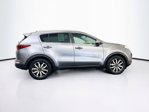 Used 2017 Kia Sportage EX w/ EX Technology Package AWD/4WD image 10