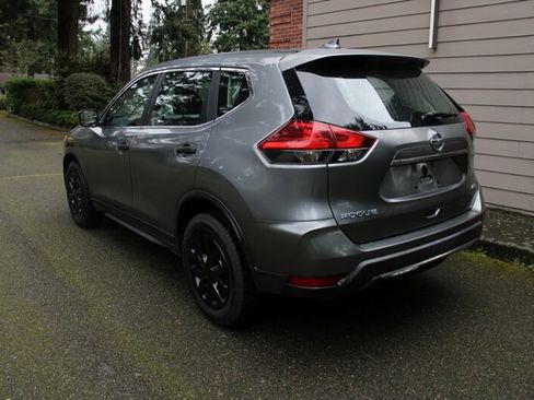 Used 2017 Nissan Rogue S AWD/4WD image 4