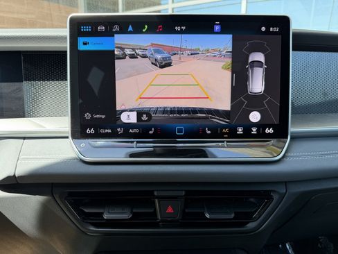 Used 2025 Volkswagen Tiguan SE R-Line AWD/4WD image 19