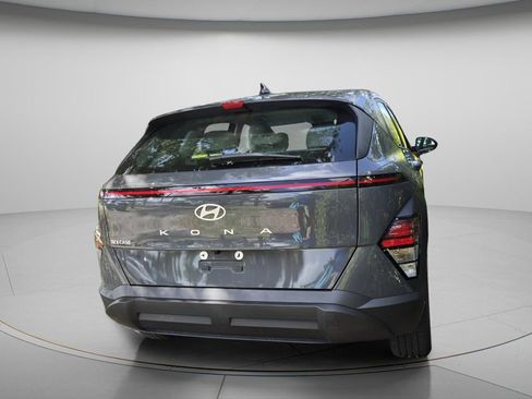 Used 2026 Hyundai Kona SE FWD image 7