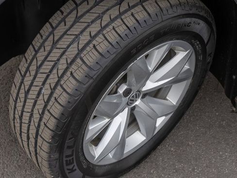 Used 2018 Volkswagen Atlas SE image 14