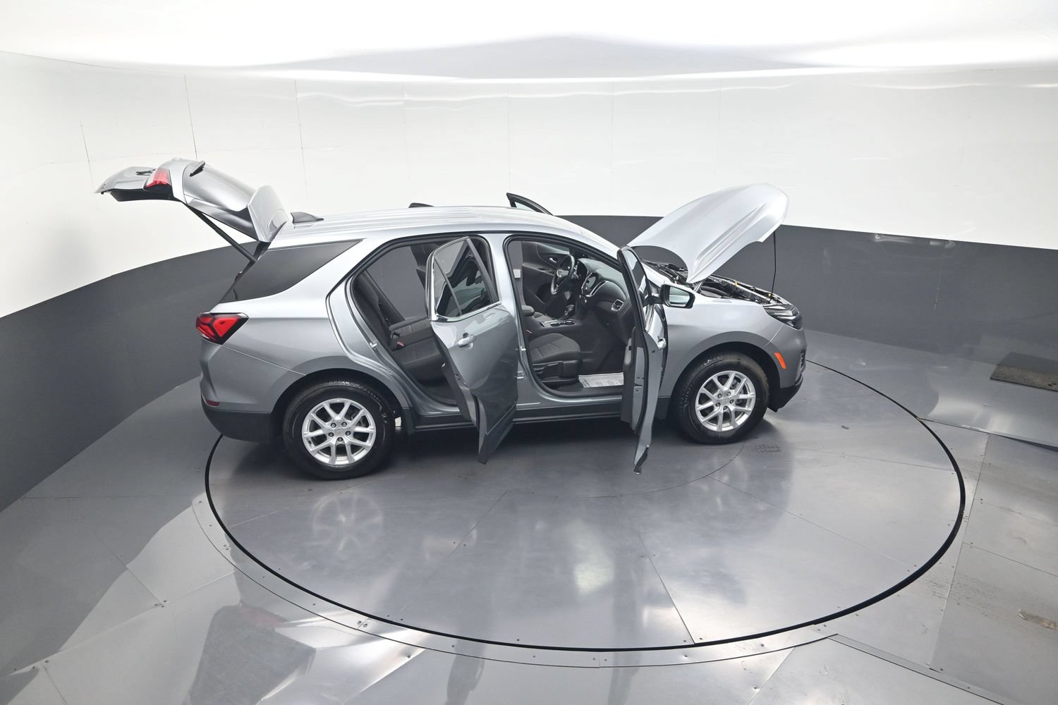 Used 2024 Chevrolet Equinox LT AWD/4WD image 14