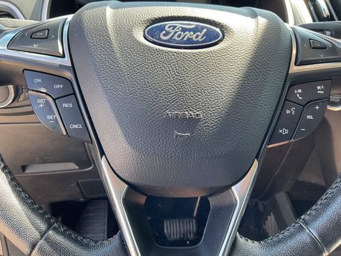 Used 2019 Ford Edge SEL w/ Equipment Group 201A AWD/4WD image 19