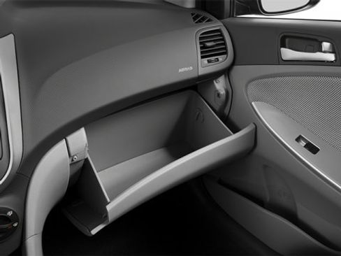 Used 2014 Hyundai Accent GLS image 18