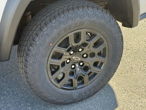 New 2026 Chevrolet Colorado Trail Boss AWD/4WD image 30