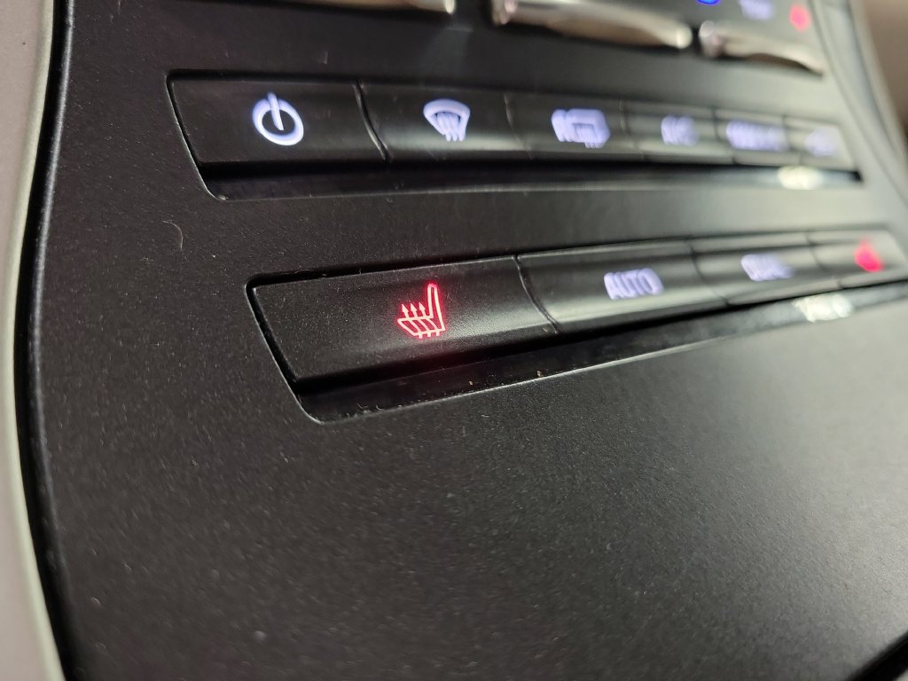 Used 2019 Lincoln Nautilus Select AWD/4WD image 19