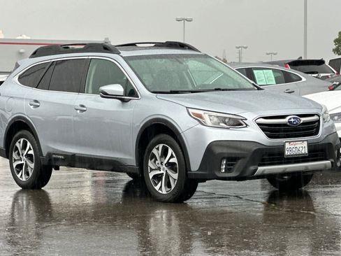 Used 2022 Subaru Outback Limited XT image 5