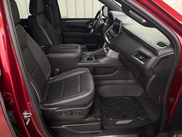 Used 2023 GMC Yukon SLT w/ SLT Premium Package AWD/4WD image 31