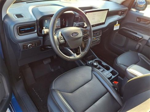Used 2025 Ford Maverick Lobo image 5