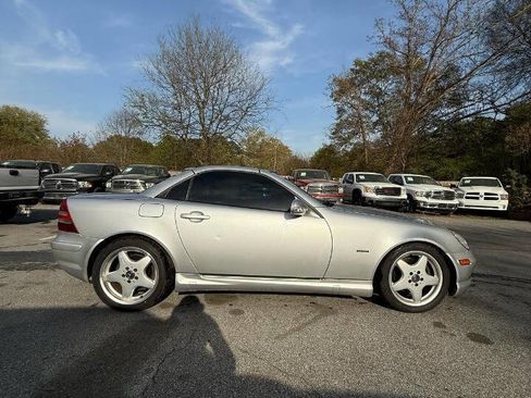 Used 2002 Mercedes-Benz SLK 320 image 7