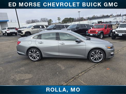 Used 2023 Chevrolet Malibu LT image 2